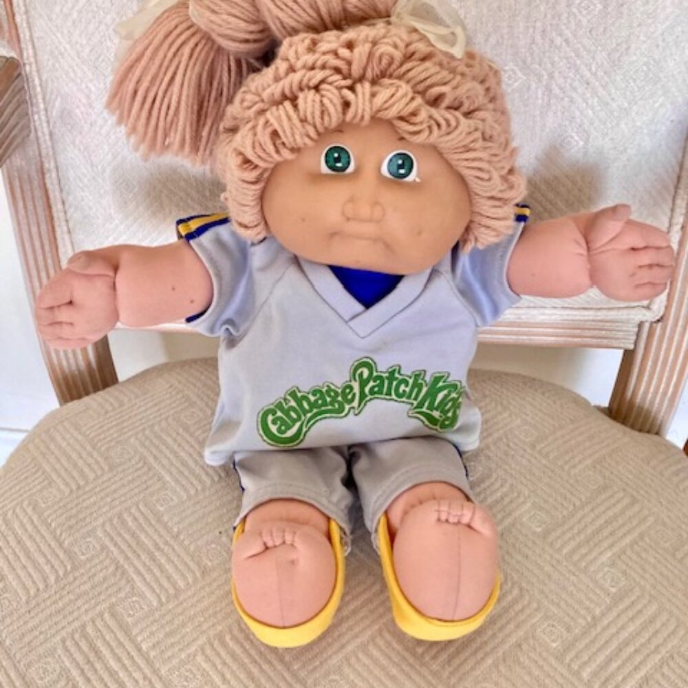 Original Cabbage Patch Doll signature of the designer original owner very good